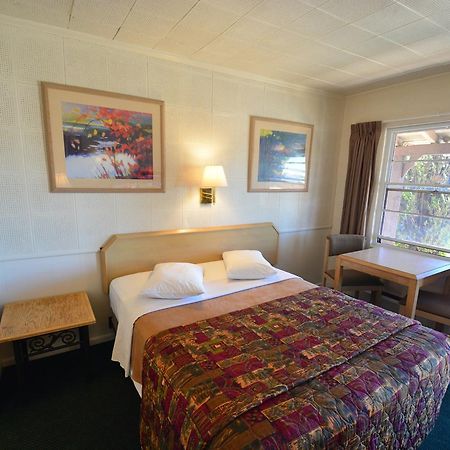 Western Hills Motel フラッグスタッフ エクステリア 写真